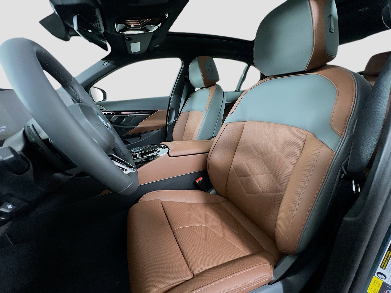 New 2026 BMW 550e xDrive w/ Executive Package image 12