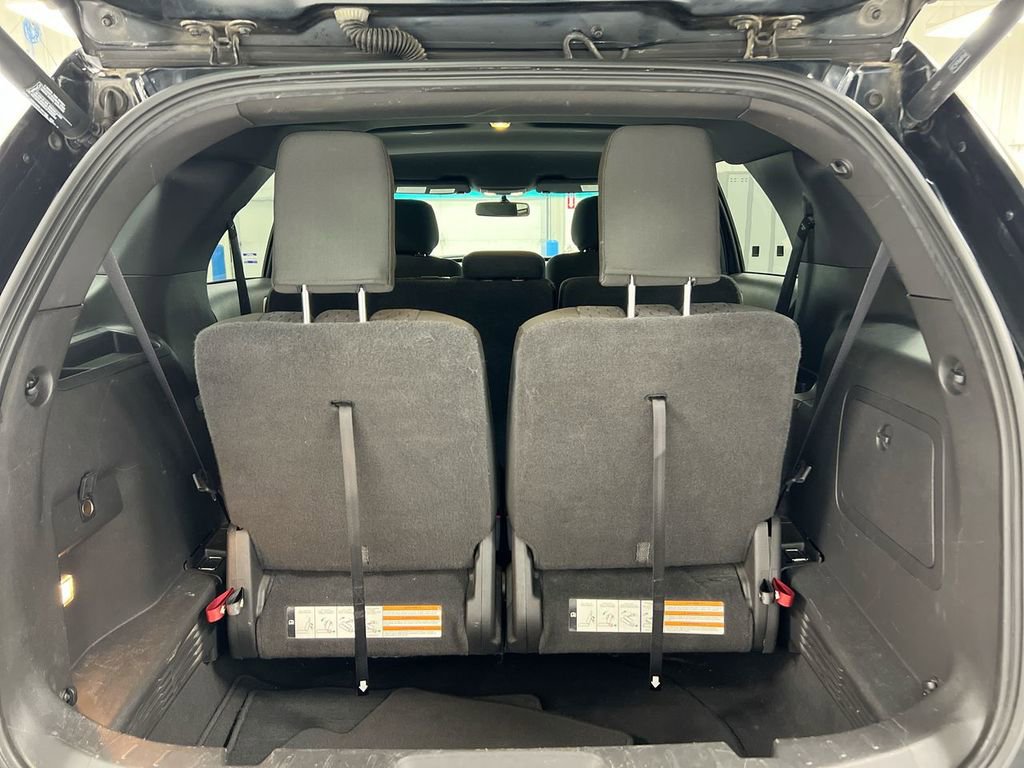 Used 2015 Ford Explorer XLT w/ Equipment Group 201A image 24