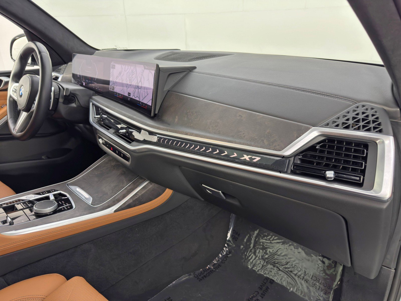Used 2023 BMW X7 xDrive40i w/ M Sport Package image 15