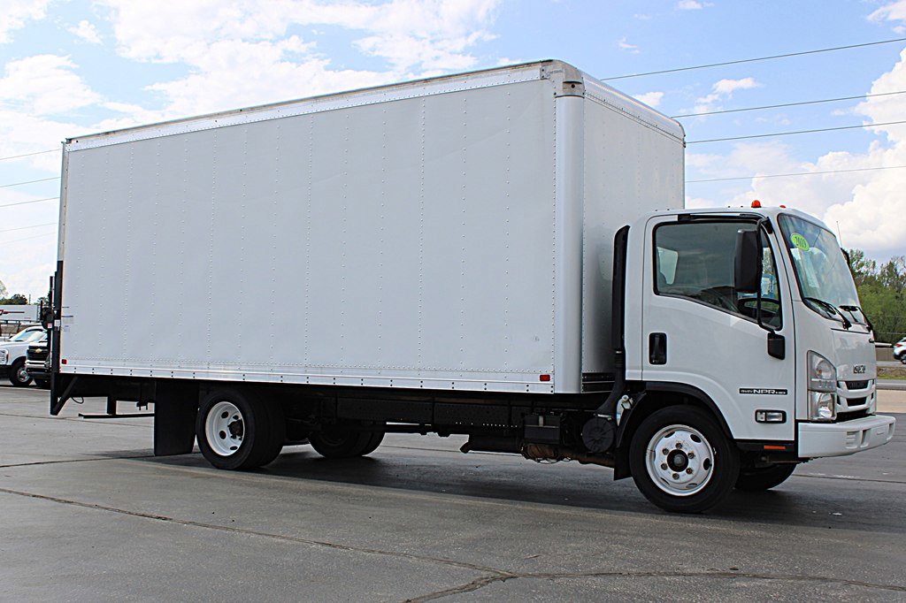 Used 2019 Isuzu NPR image 2