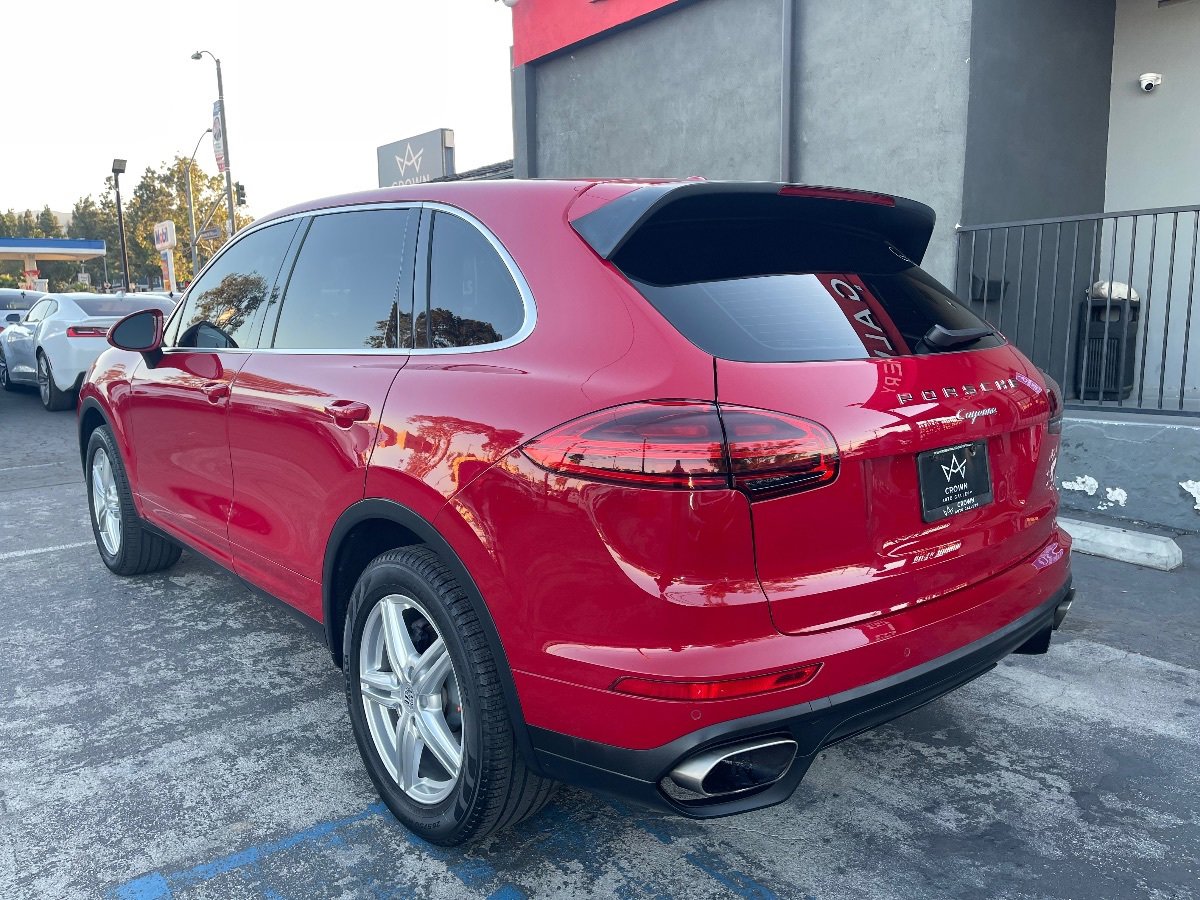 Used 2016 Porsche Cayenne AWD/4WD image 7