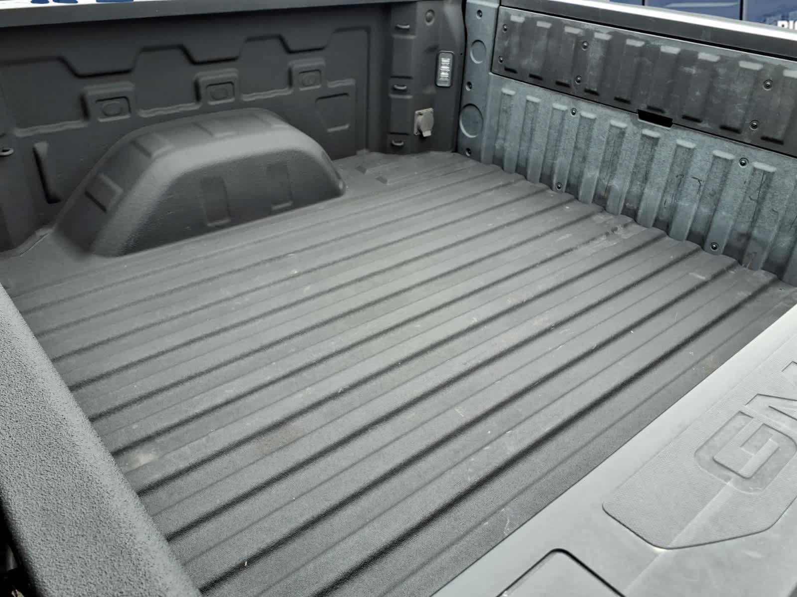 Used 2021 GMC Sierra 1500 Denali w/ Technology Package AWD/4WD image 12