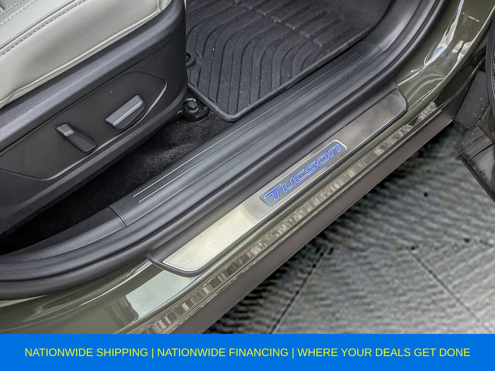 Used 2025 Hyundai Tucson Limited image 16