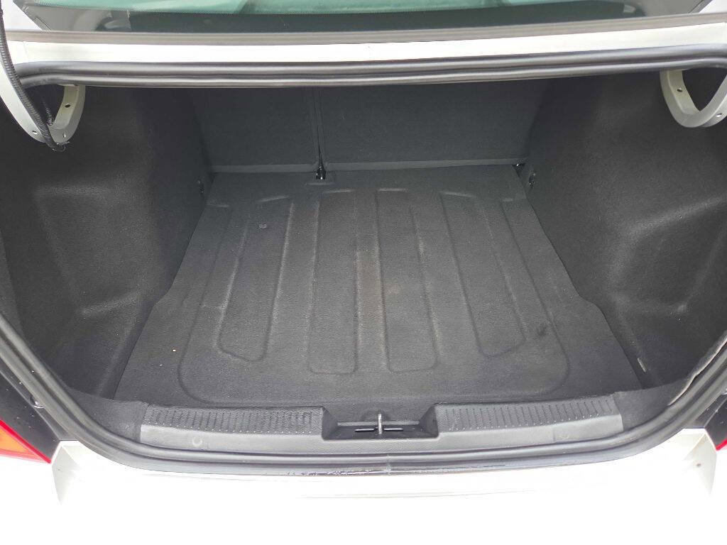 Used 2016 Chevrolet Sonic LT image 19