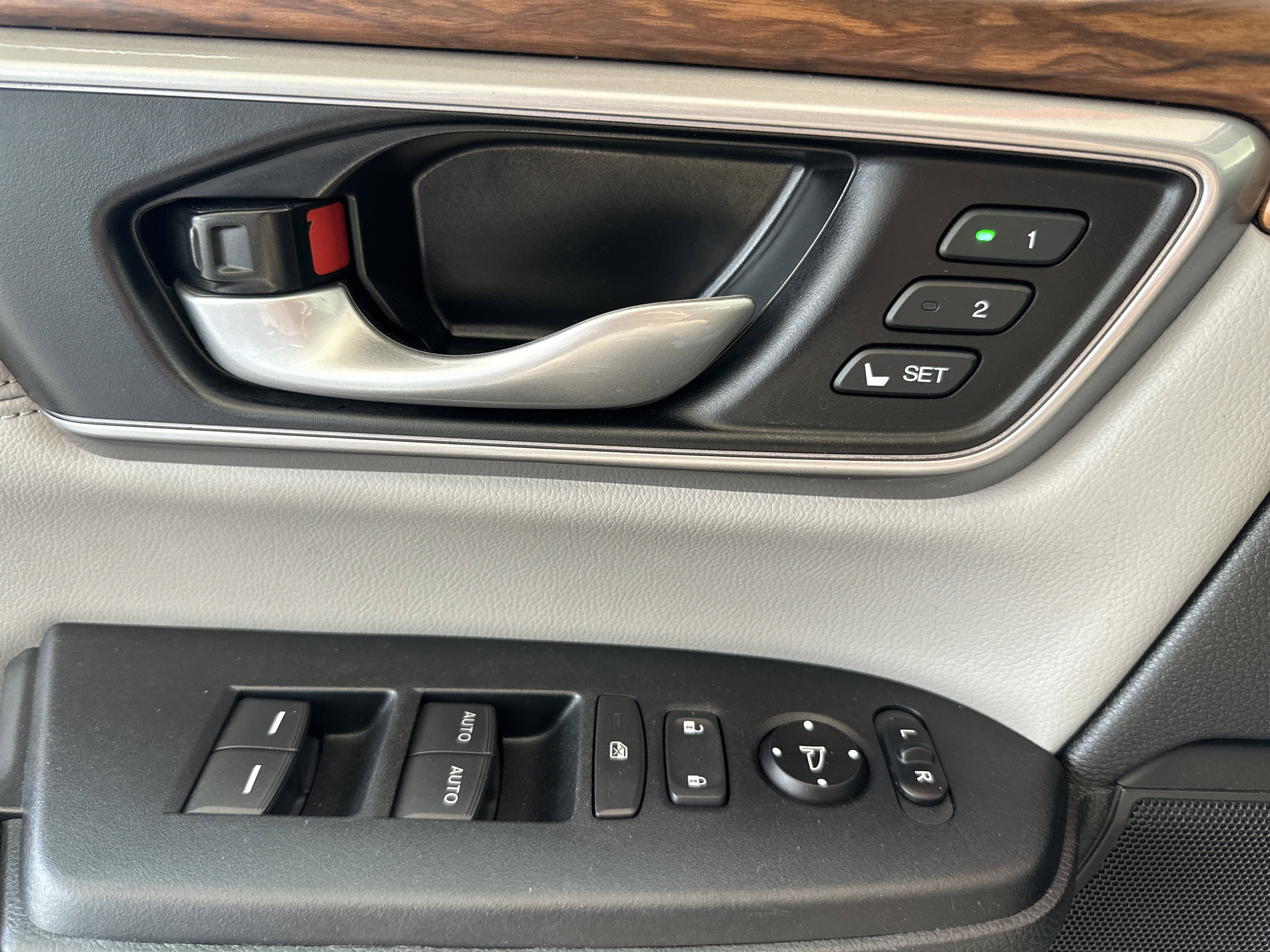 Used 2021 Honda CR-V EX-L image 29