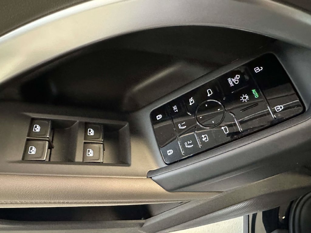 Used 2025 Audi Q5 Premium Plus w/ Premium Plus AWD/4WD image 19