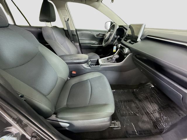 Certified 2025 Toyota RAV4 LE image 26