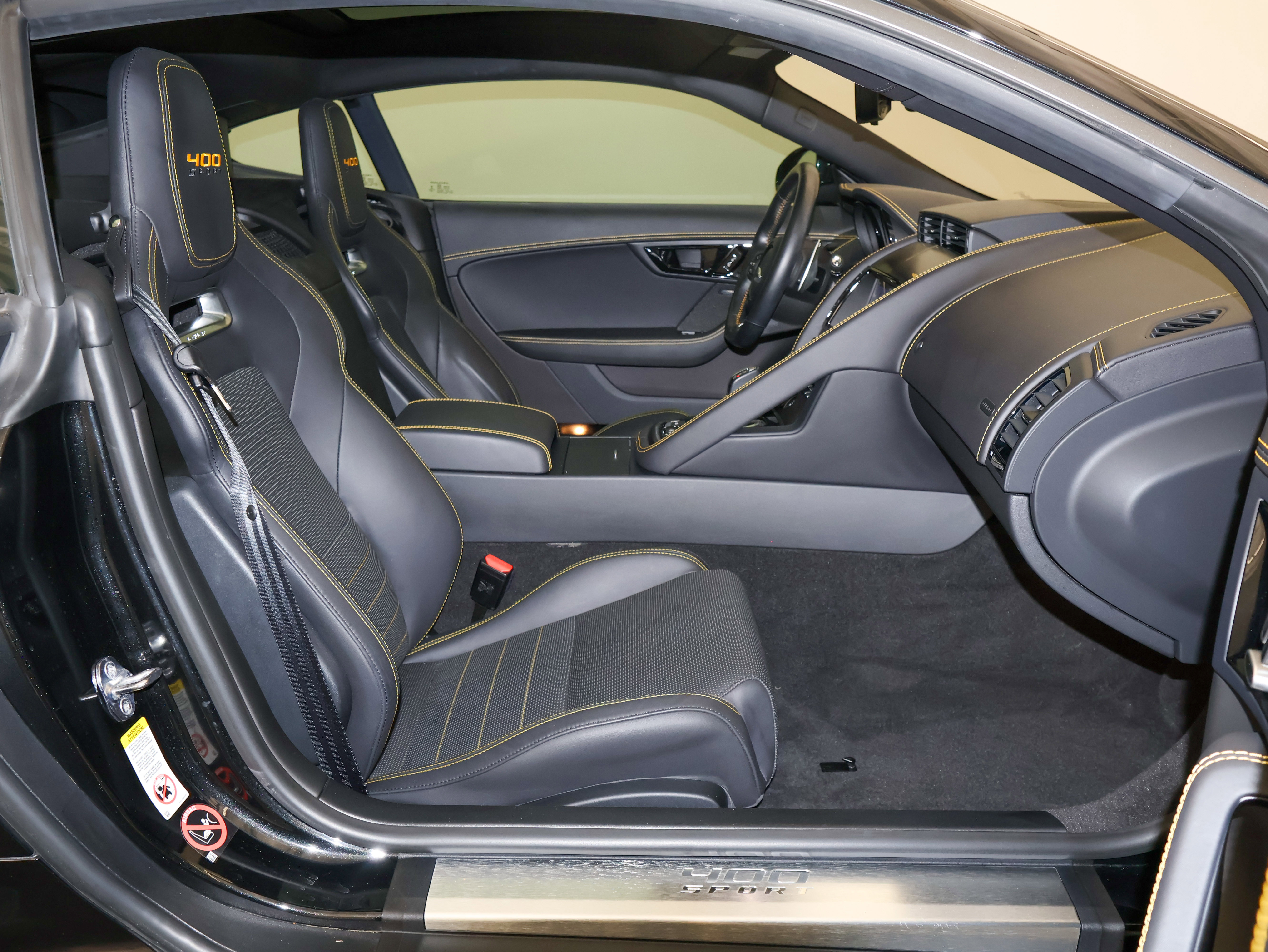 Used 2018 Jaguar F-TYPE 400 Sport image 48