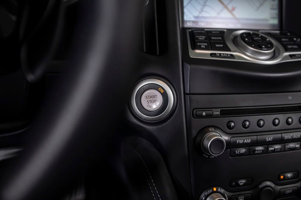 Used 2018 Nissan 370Z Touring image 36