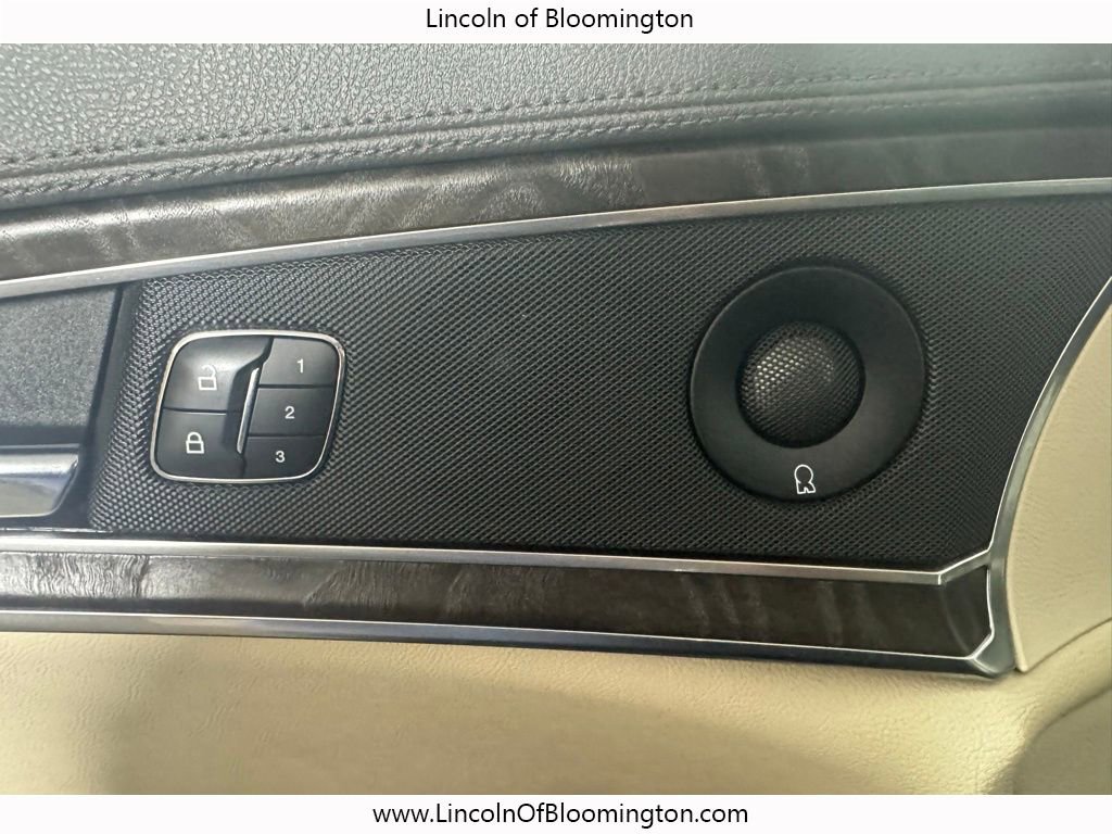 Used 2019 Lincoln Nautilus Reserve image 37