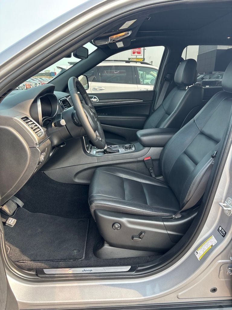 Used 2021 Jeep Grand Cherokee Limited AWD/4WD image 11