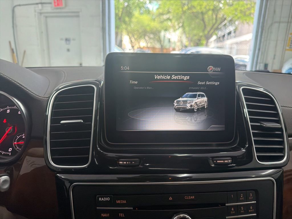 Used 2017 Mercedes-Benz GLS 550 4MATIC image 35