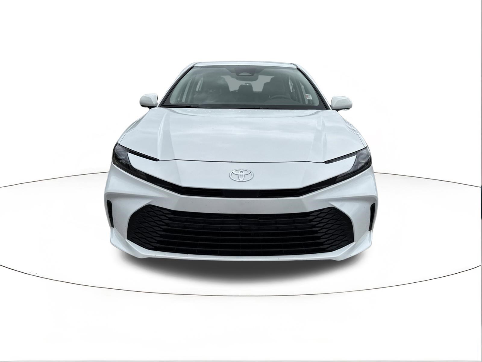 Used 2025 Toyota Camry LE w/ Convenience Package FWD image 8