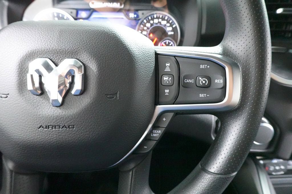 New 2026 RAM 1500 Express AWD/4WD image 13