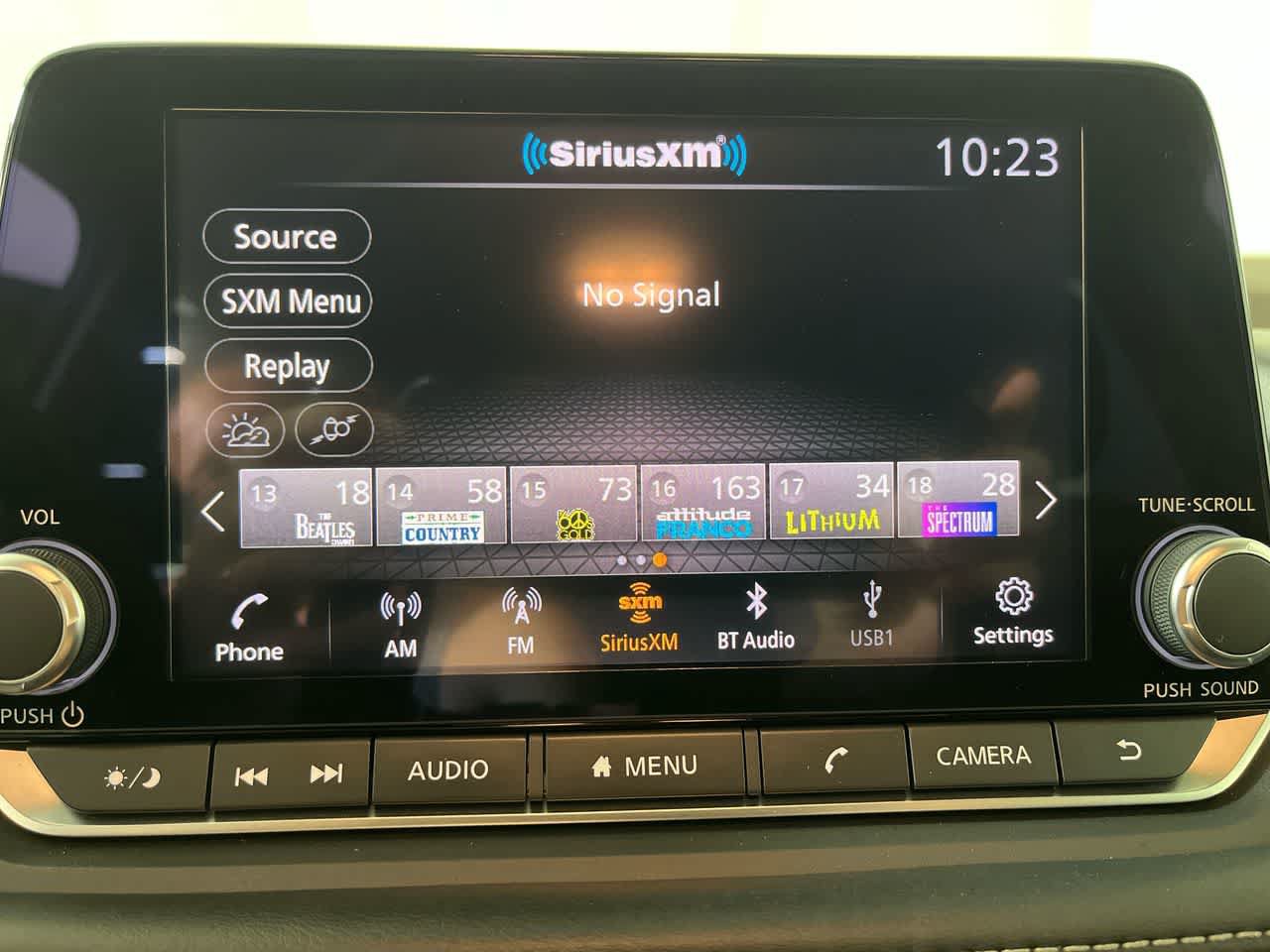 Used 2022 Nissan Rogue SV AWD/4WD image 18