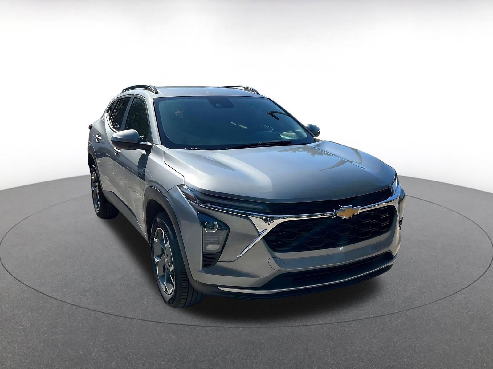 Used 2025 Chevrolet Trax LT