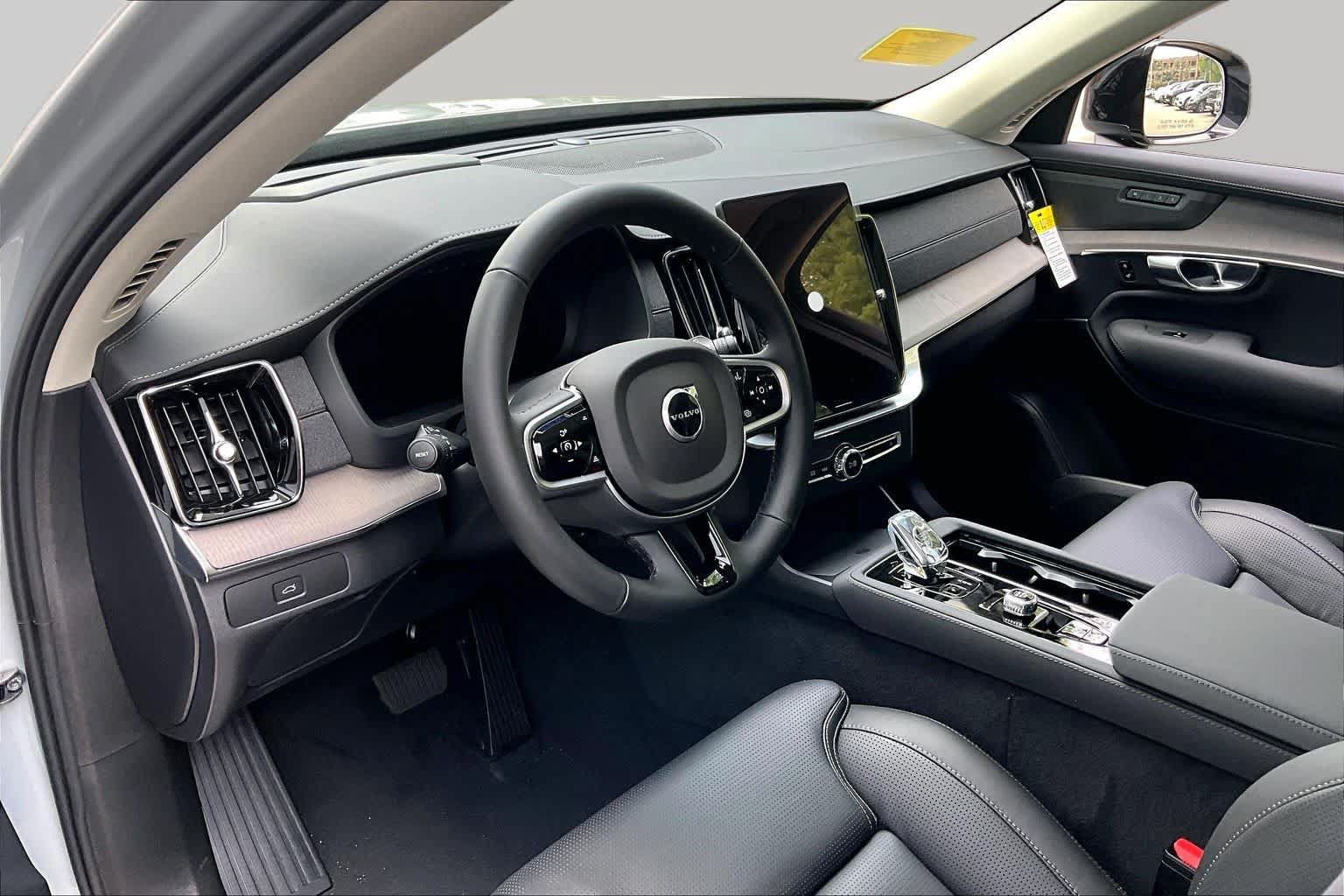 New 2026 Volvo XC90 B6 Ultra w/ Protection Package Premier AWD/4WD image 9