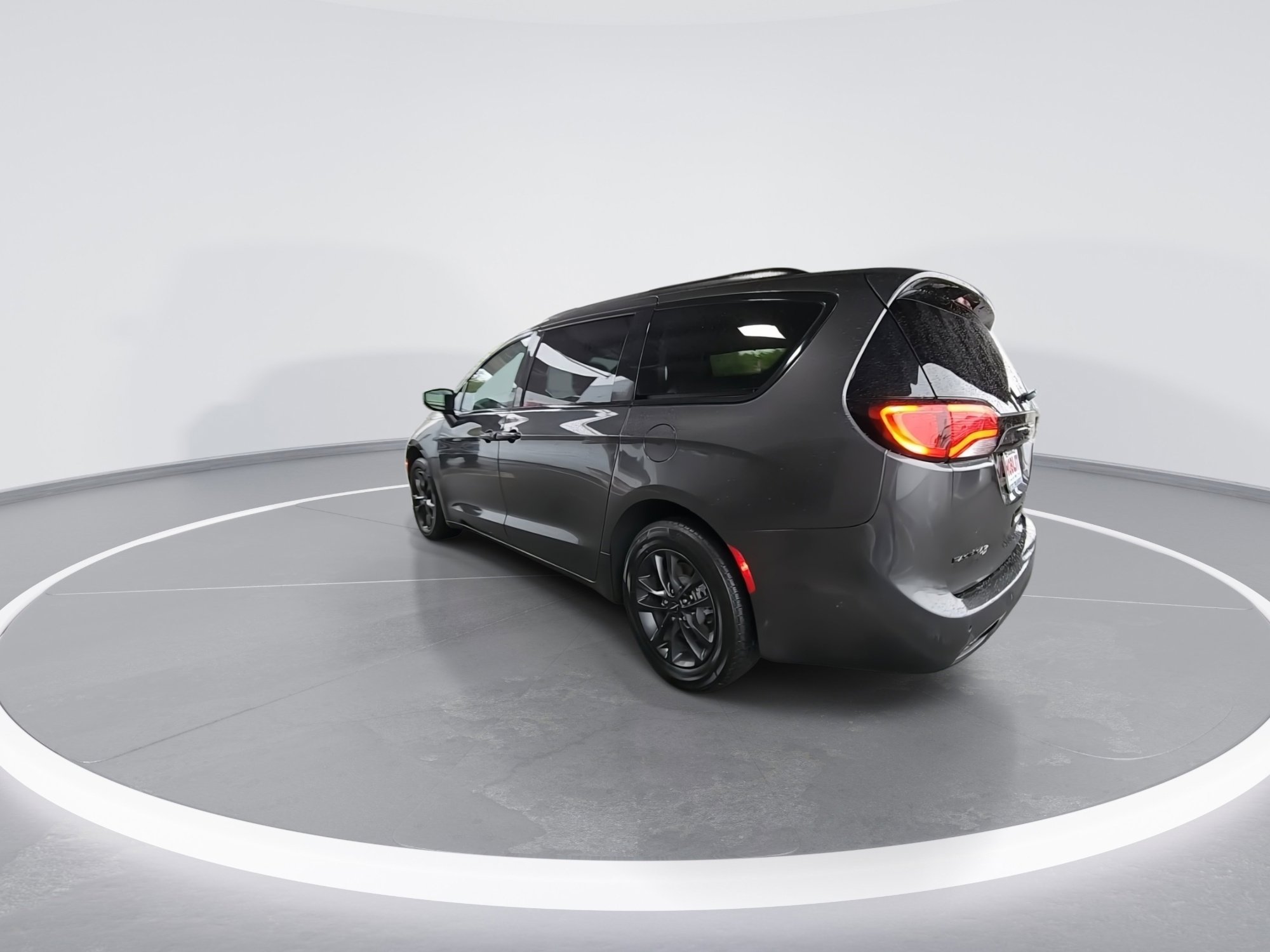 Certified 2020 Chrysler Pacifica Touring-L w/ Advanced Safetytec Group AWD/4WD image 2