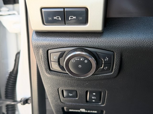 Used 2019 Ford F350 Lariat w/ Lariat Ultimate Package AWD/4WD image 38