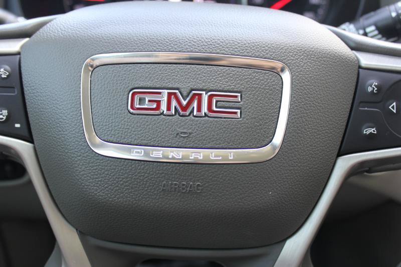 Used 2020 GMC Terrain Denali w/ Denali Premium Package AWD/4WD image 37