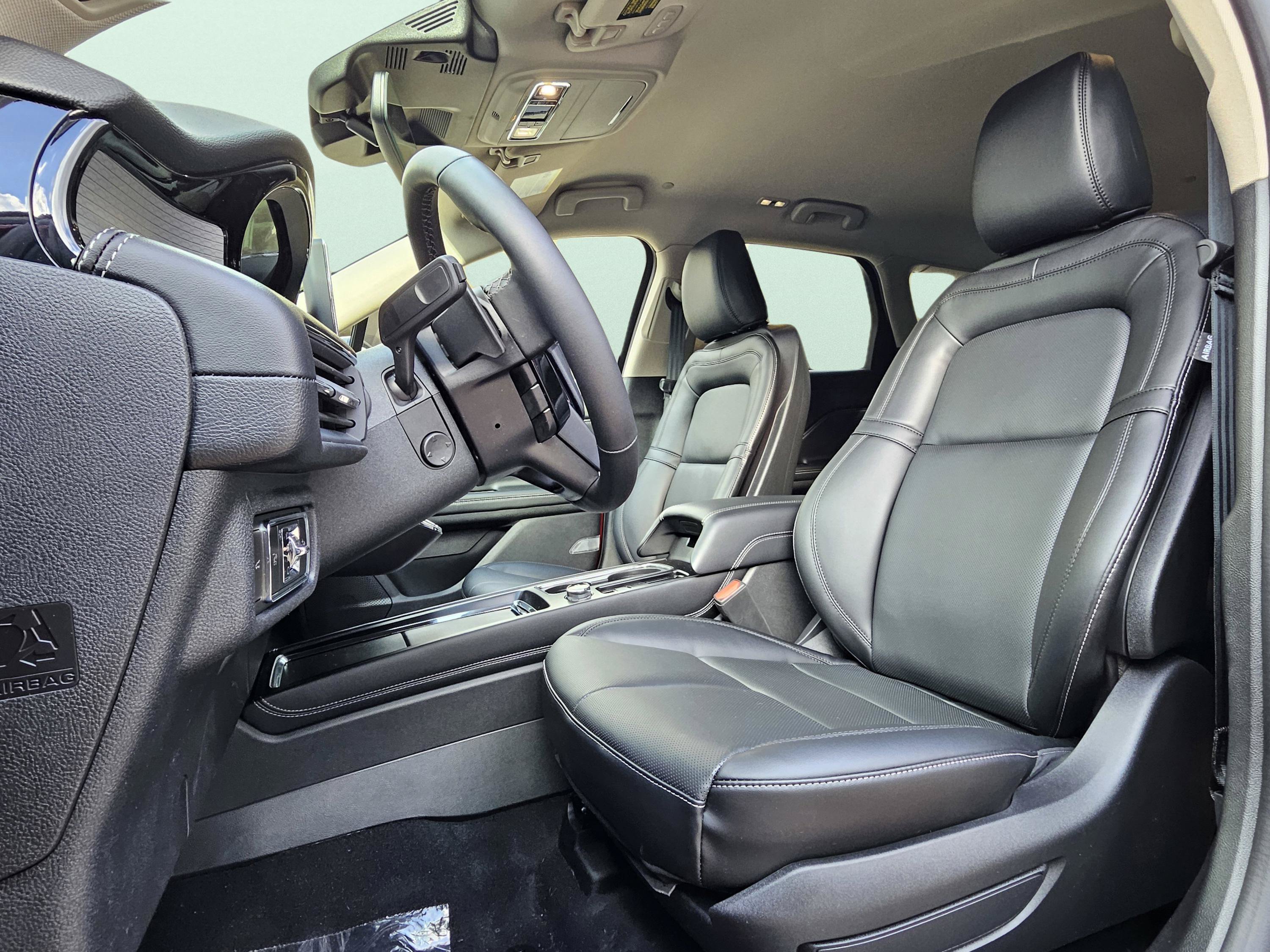 New 2026 Lincoln Corsair Premiere AWD/4WD image 12