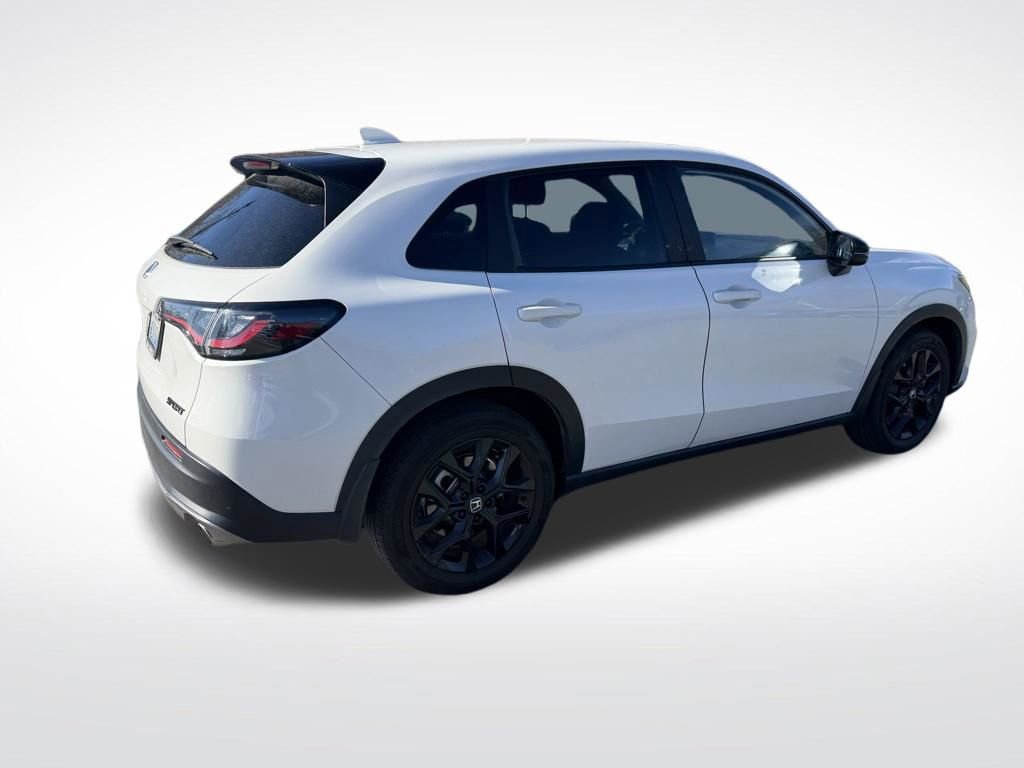 Used 2025 Honda HR-V Sport image 4