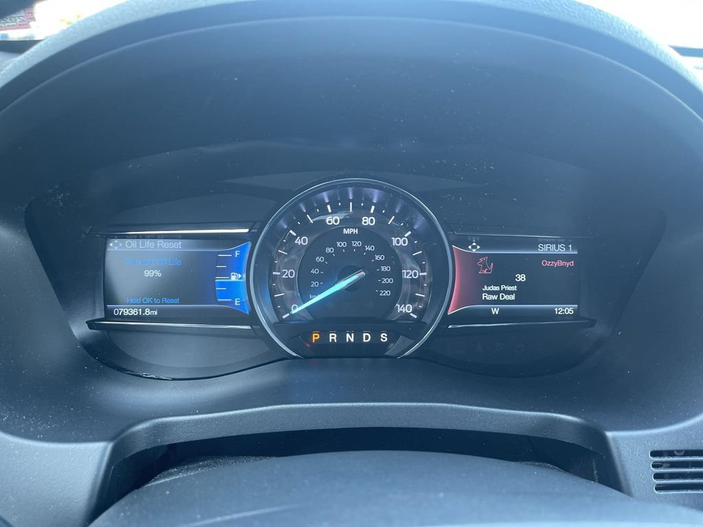 Used 2019 Ford Explorer XLT w/ Equipment Group 202A AWD/4WD image 23