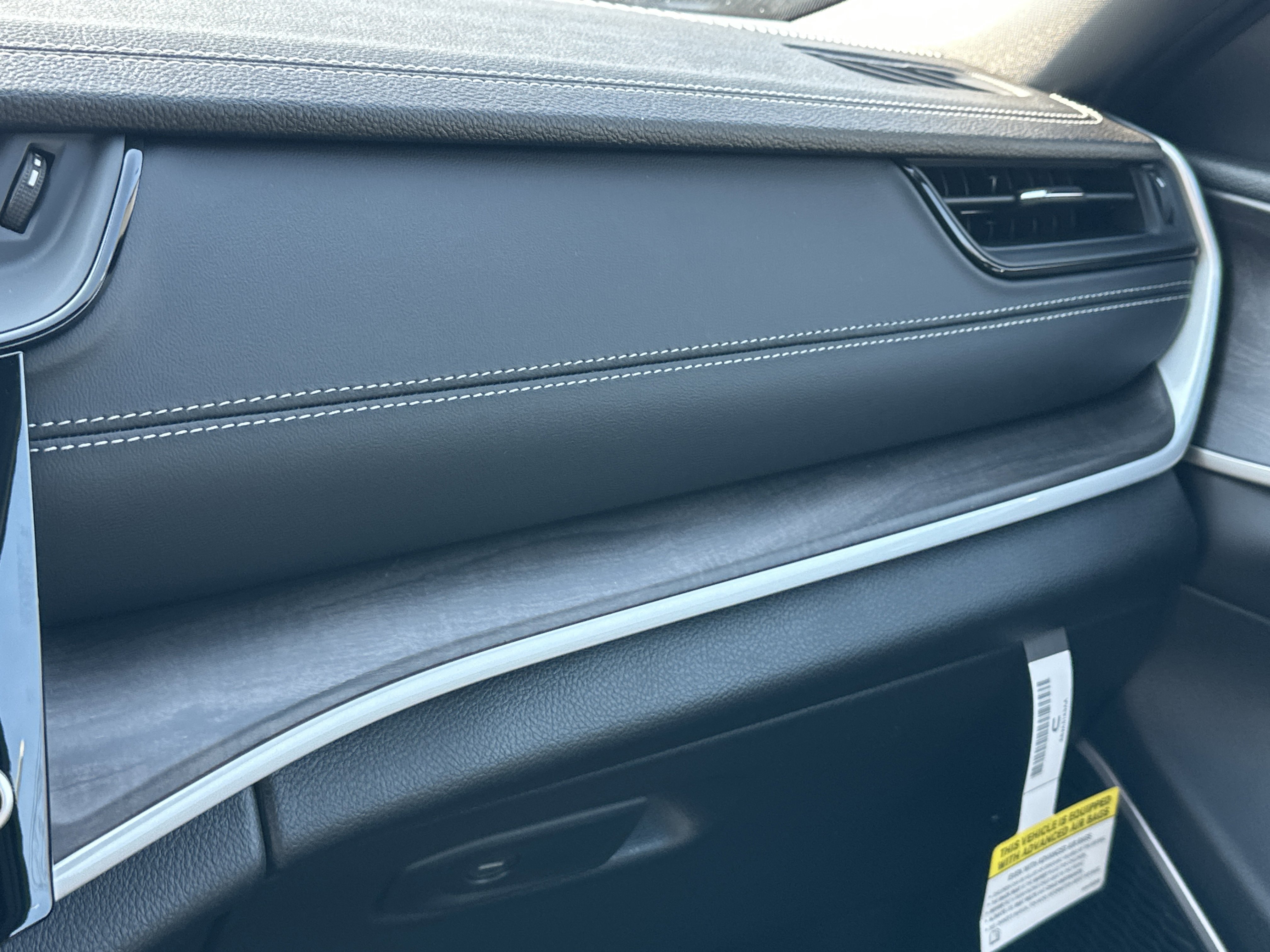 New 2026 Jeep Grand Cherokee L Limited w/ Limited Altitude Package image 8