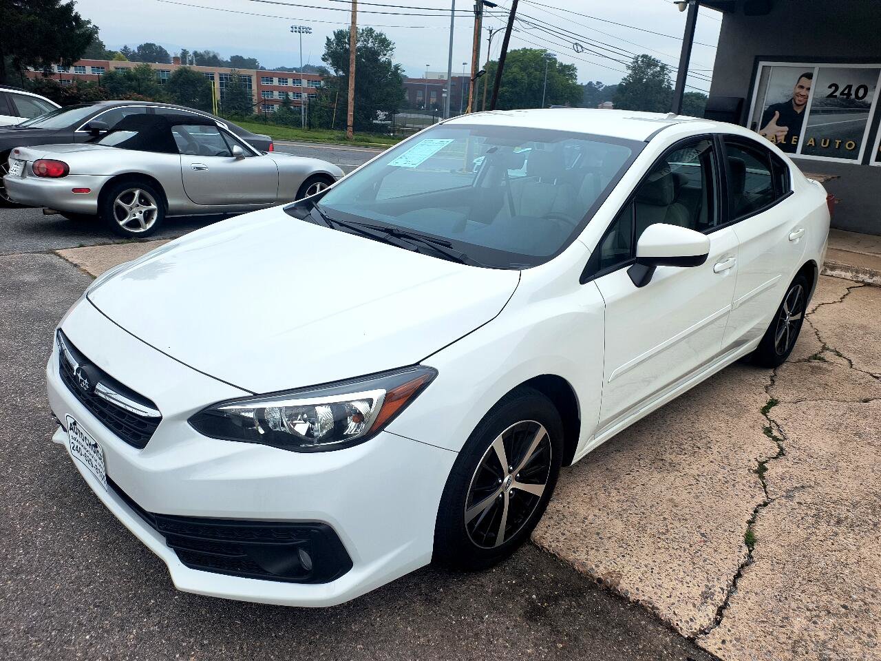 Used 2022 Subaru Impreza 2.0i Premium image 1