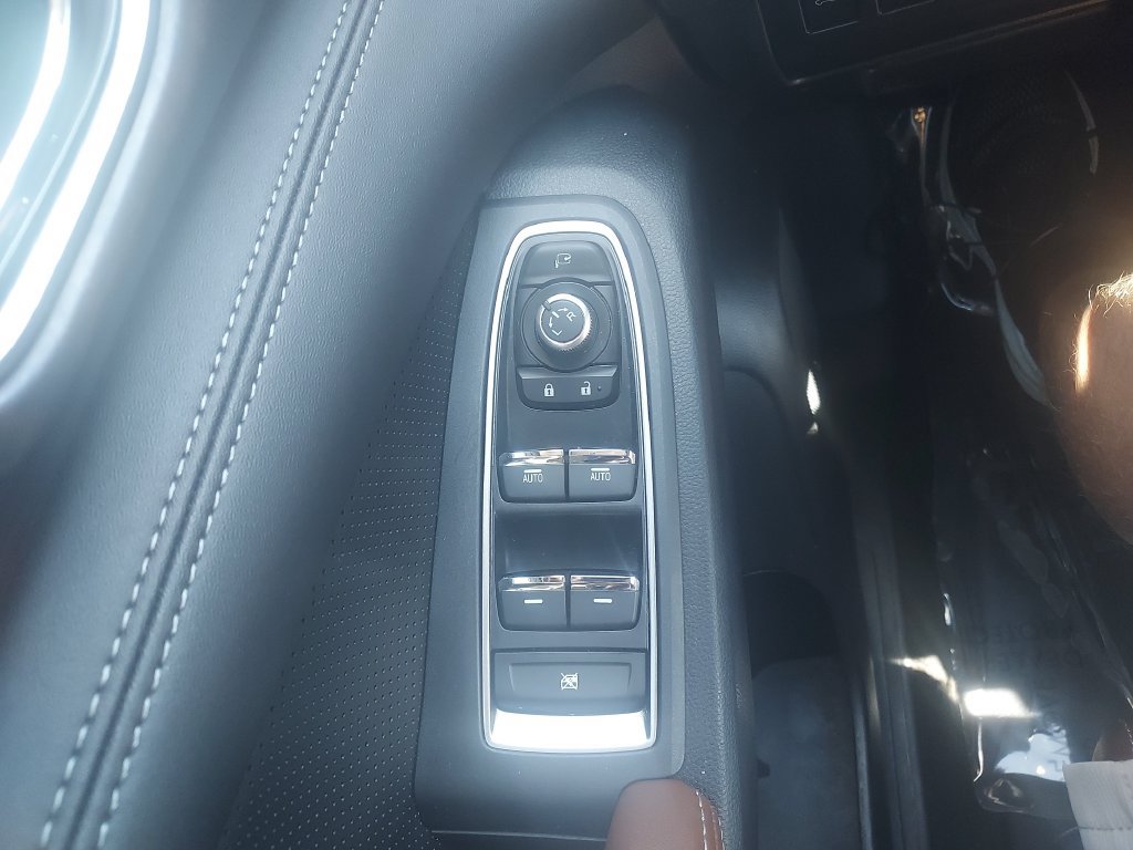 Used 2023 Subaru Ascent Touring AWD/4WD image 29