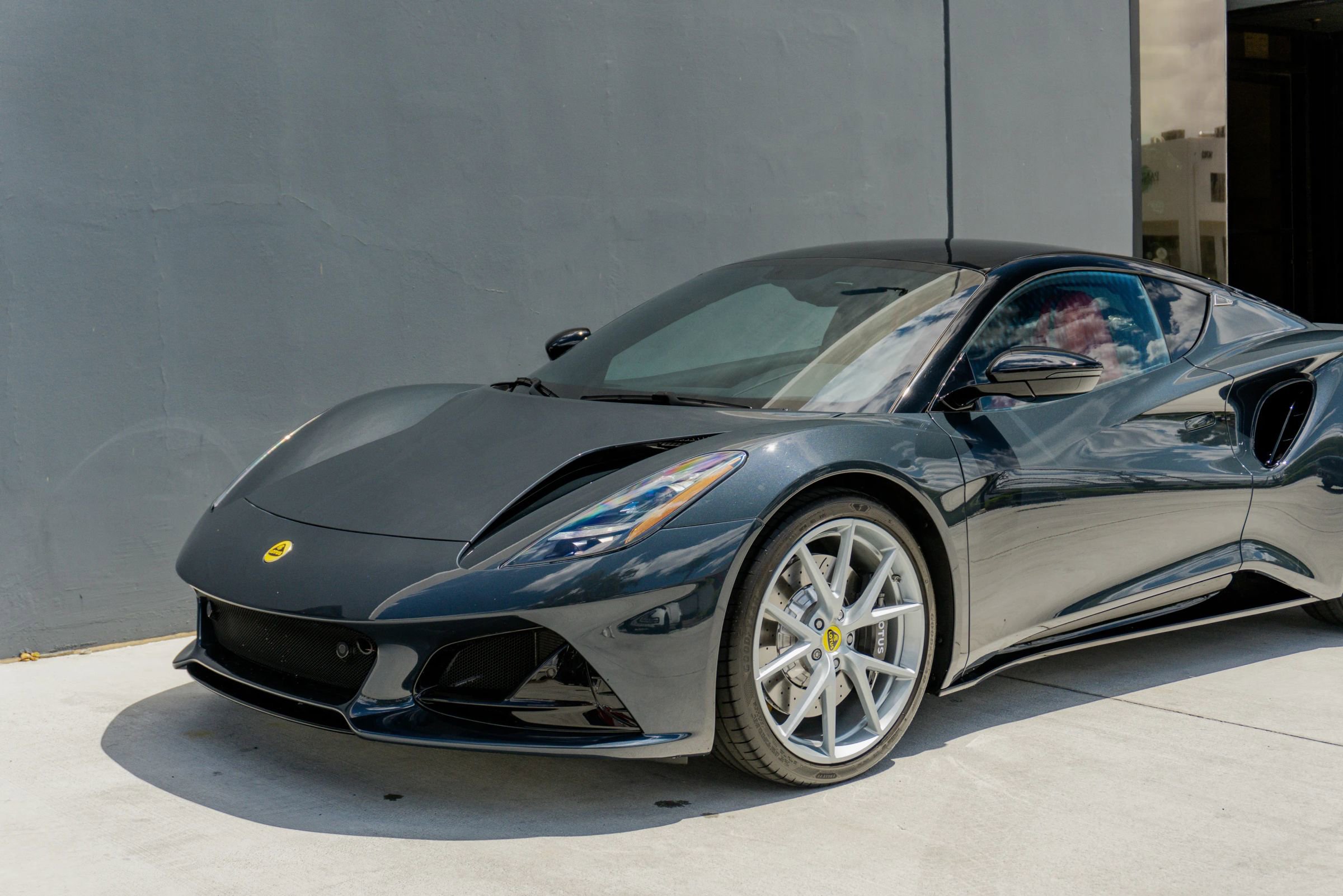 Used 2024 Lotus Emira First Edition image 18