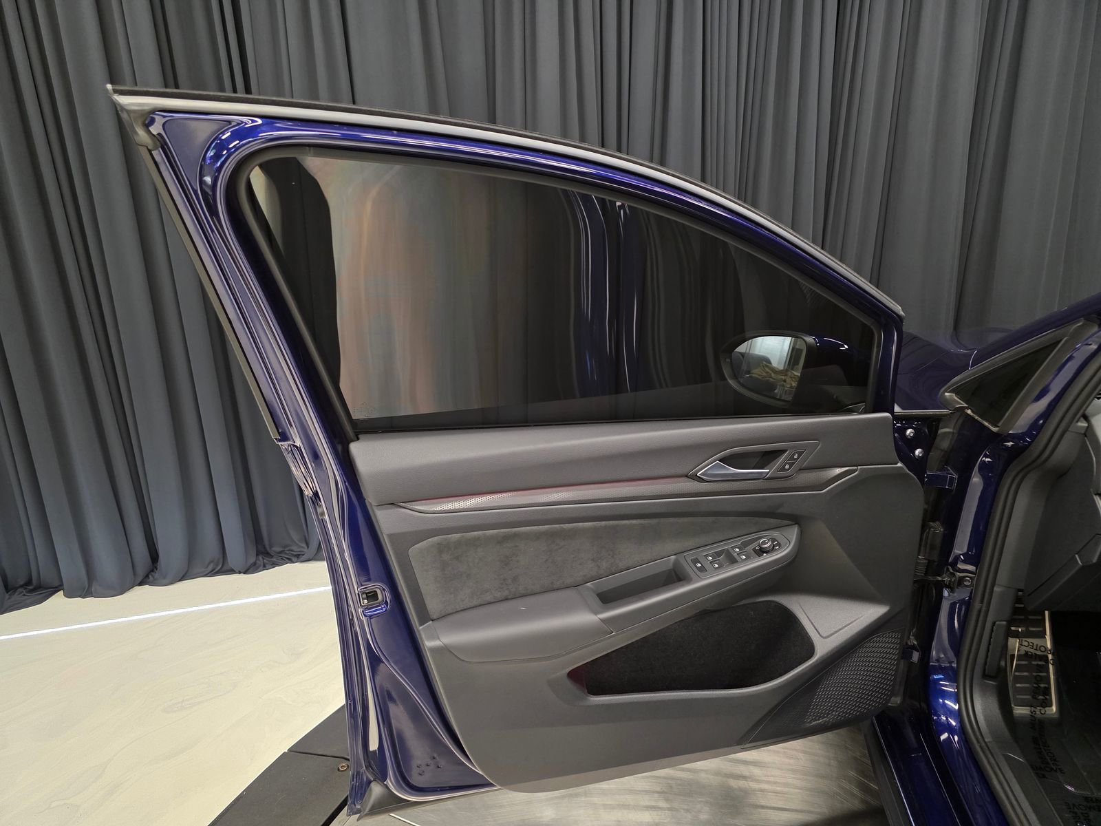Used 2024 Volkswagen GTI SE FWD image 16