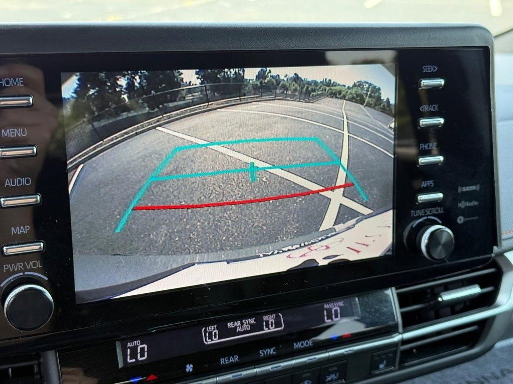 Certified 2021 Toyota Sienna XSE image 24