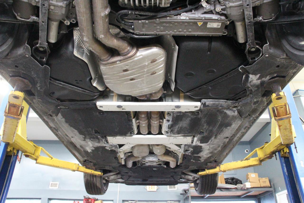 Used 2022 Audi S8 w/ S8 Comfort Plus Package image 89