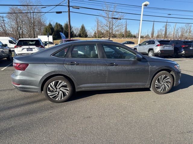 Used 2021 Volkswagen Jetta SEL image 5