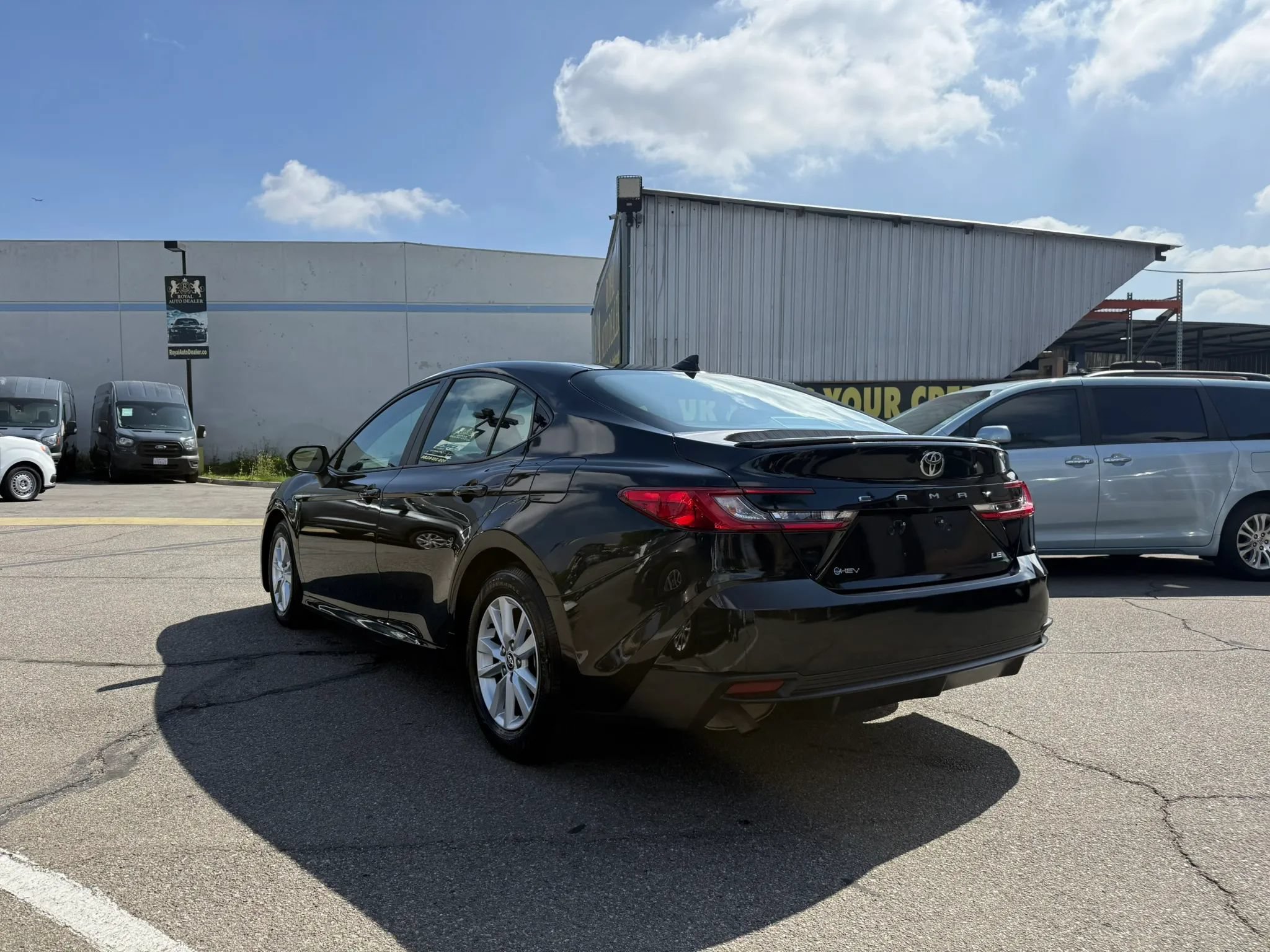 Used 2025 Toyota Camry LE FWD image 3