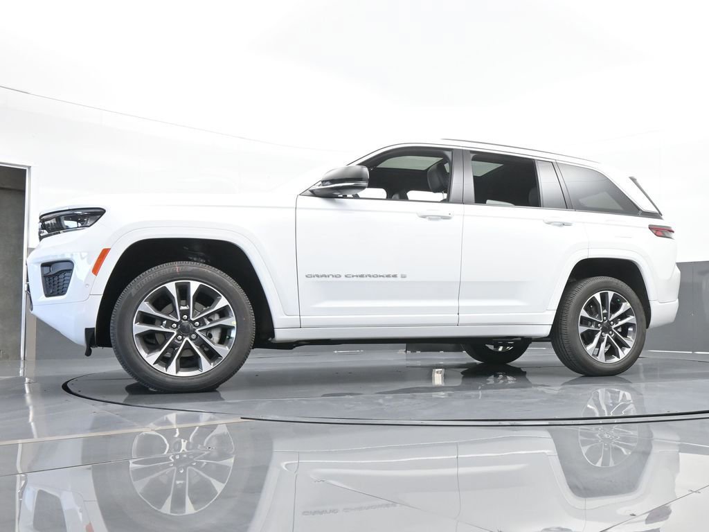 Used 2024 Jeep Grand Cherokee Overland image 51