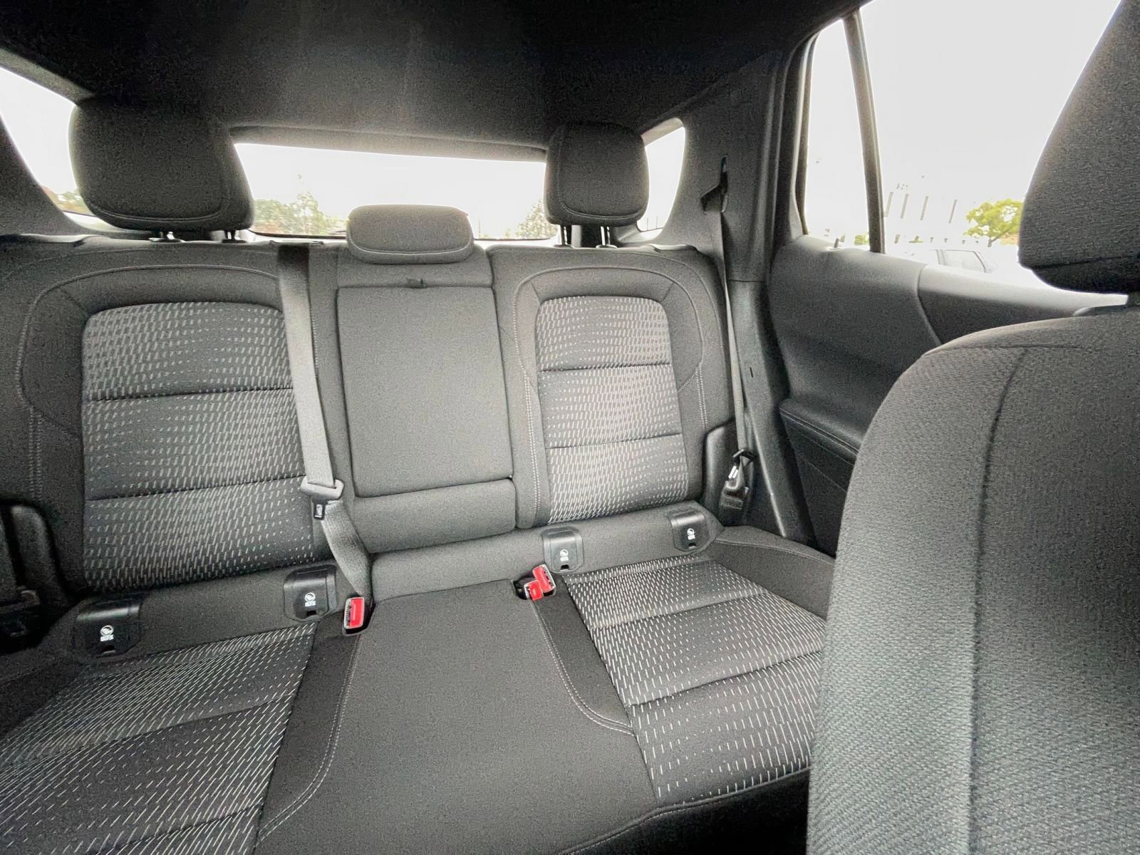 Used 2025 Chevrolet Equinox LT image 36