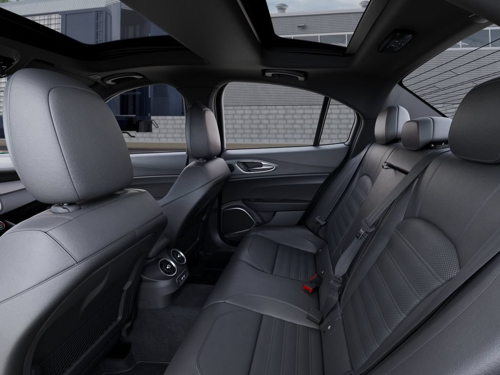 New 2025 Alfa Romeo Giulia w/ Veloce Package Rwd image 24