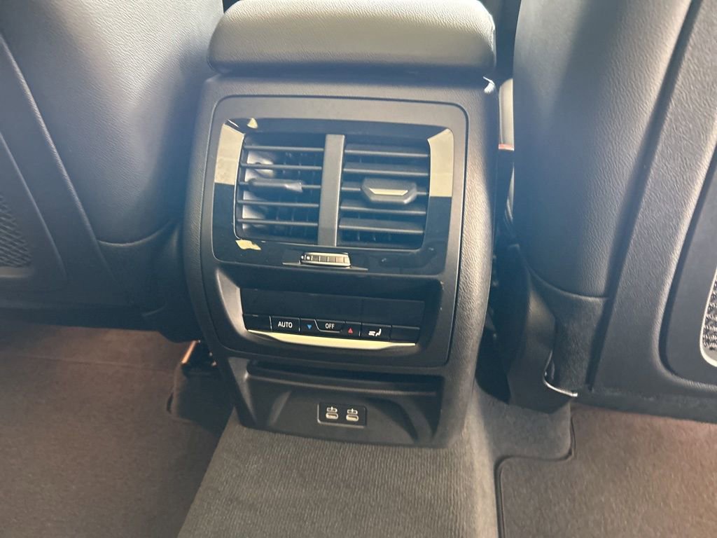 Used 2024 BMW X3 M40i w/ Premium Package image 29