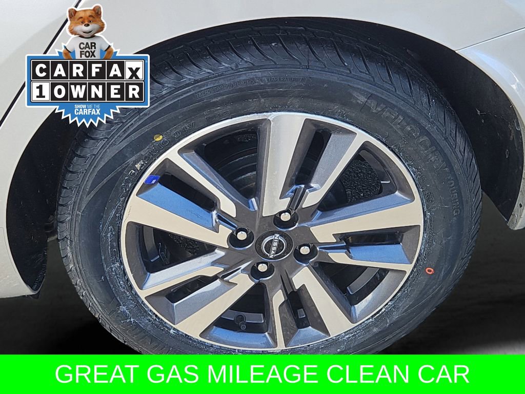 Used 2023 Nissan Versa SV image 21