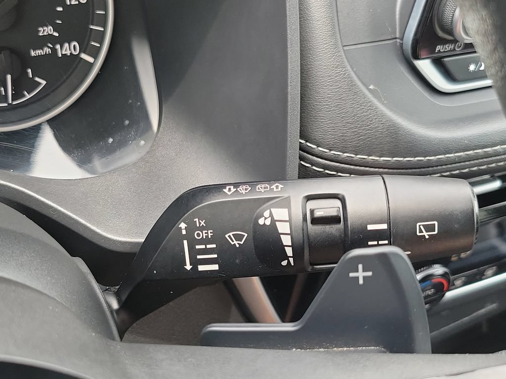 Used 2023 Nissan Rogue SV AWD/4WD image 17