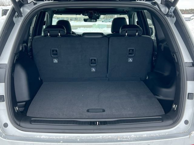 New 2026 Jeep Grand Cherokee Altitude image 33