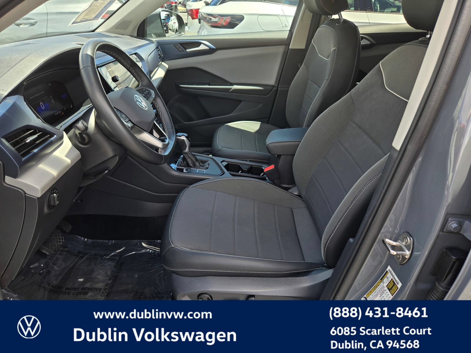 Used 2023 Volkswagen Taos SE w/ Black Wheel Package FWD image 15