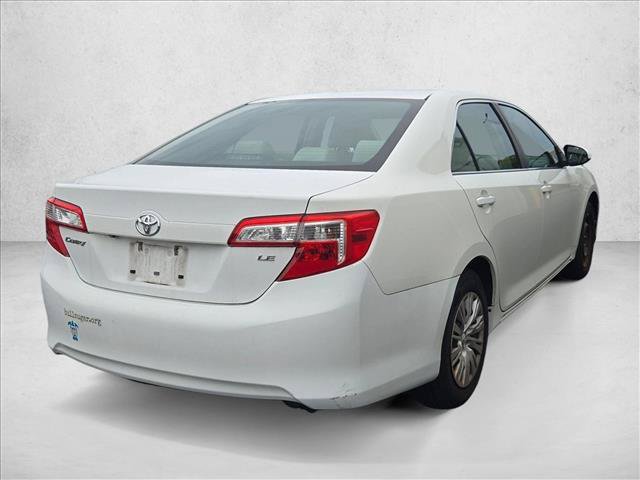 Used 2014 Toyota Camry LE FWD image 5