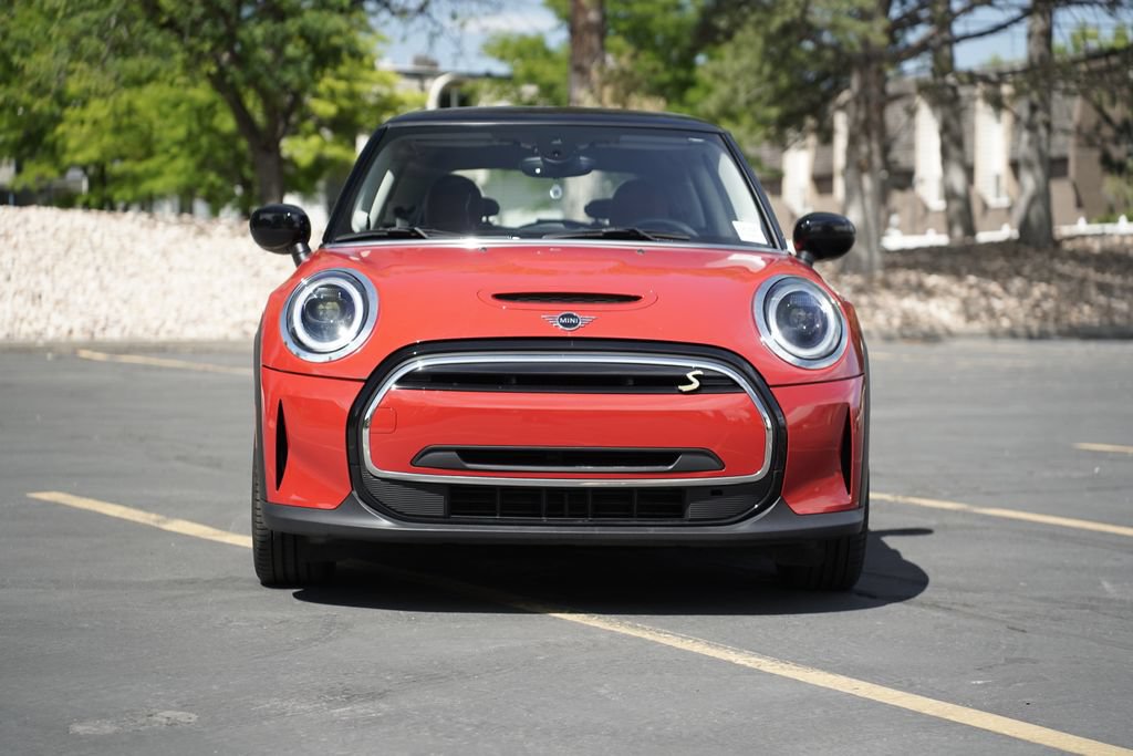 Certified 2024 MINI Cooper SE w/ Signature Upholstery Package FWD image 8