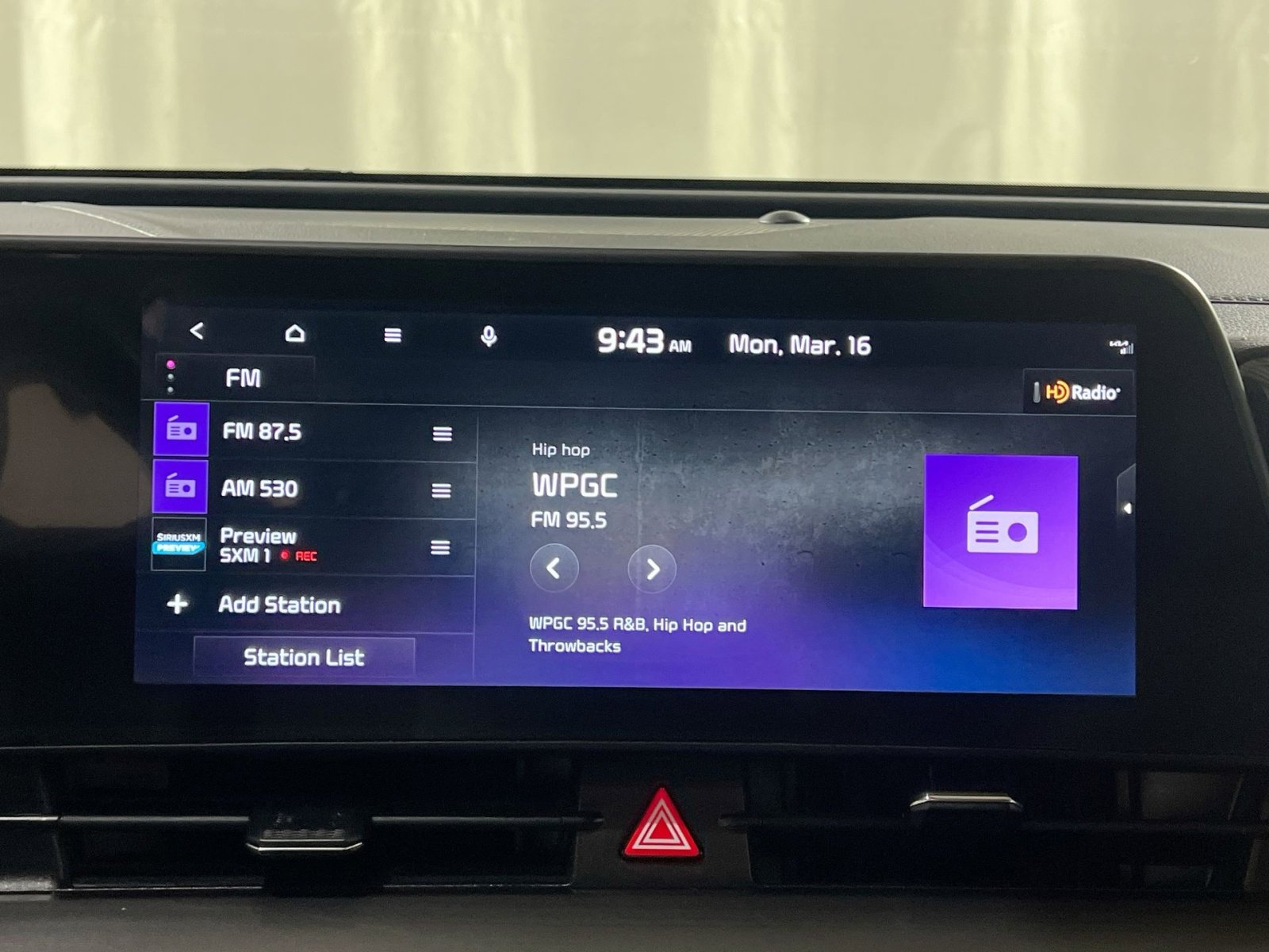 Used 2023 Kia Sportage EX image 18