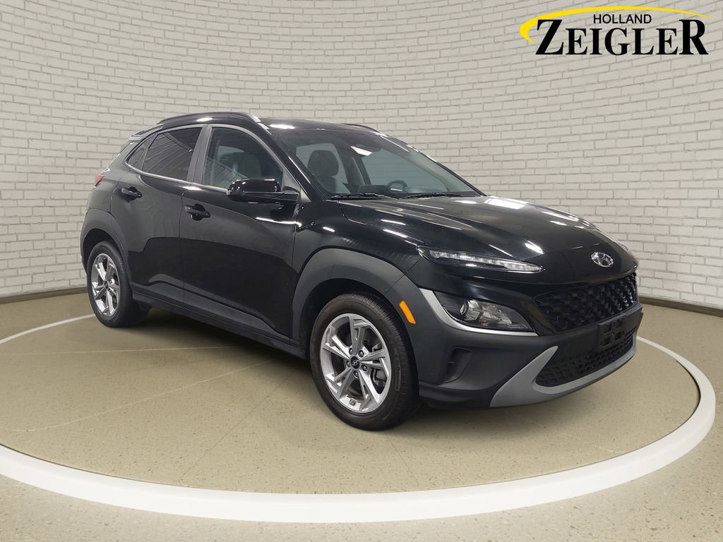 Used 2023 Hyundai Kona SEL video 3