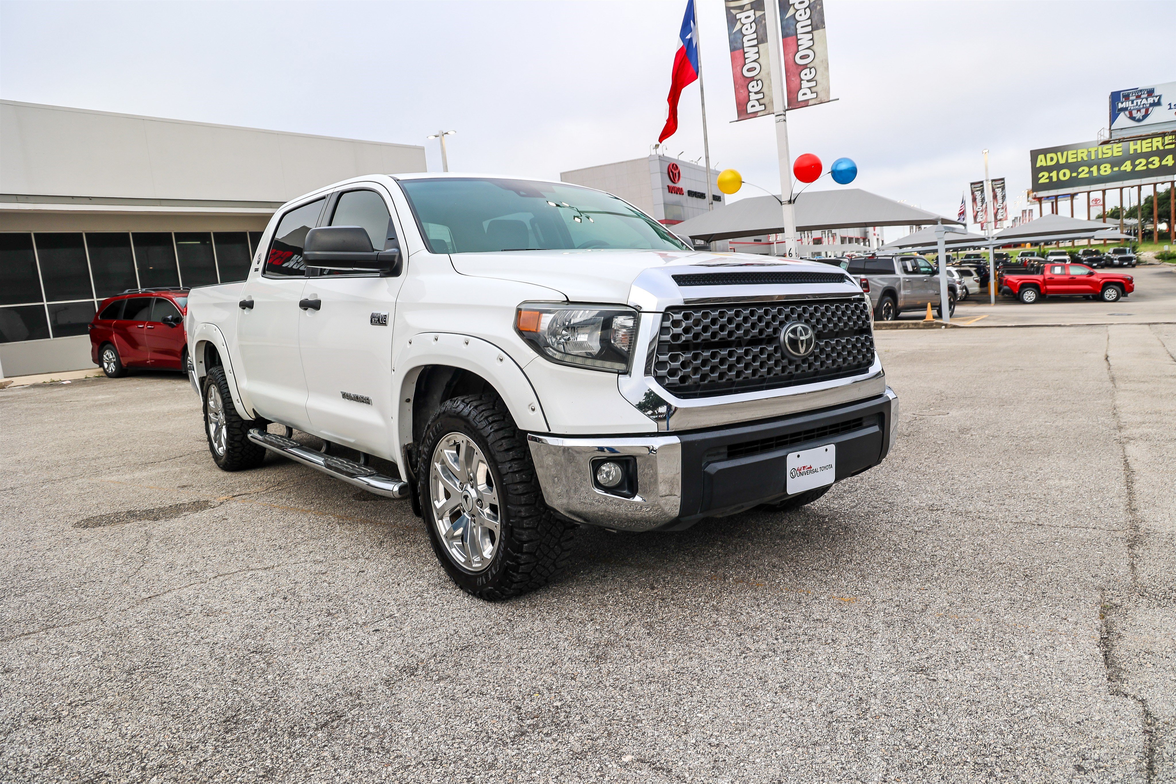 Used 2021 Toyota Tundra SR5 w/ SR5 Leather Package RWD image 5