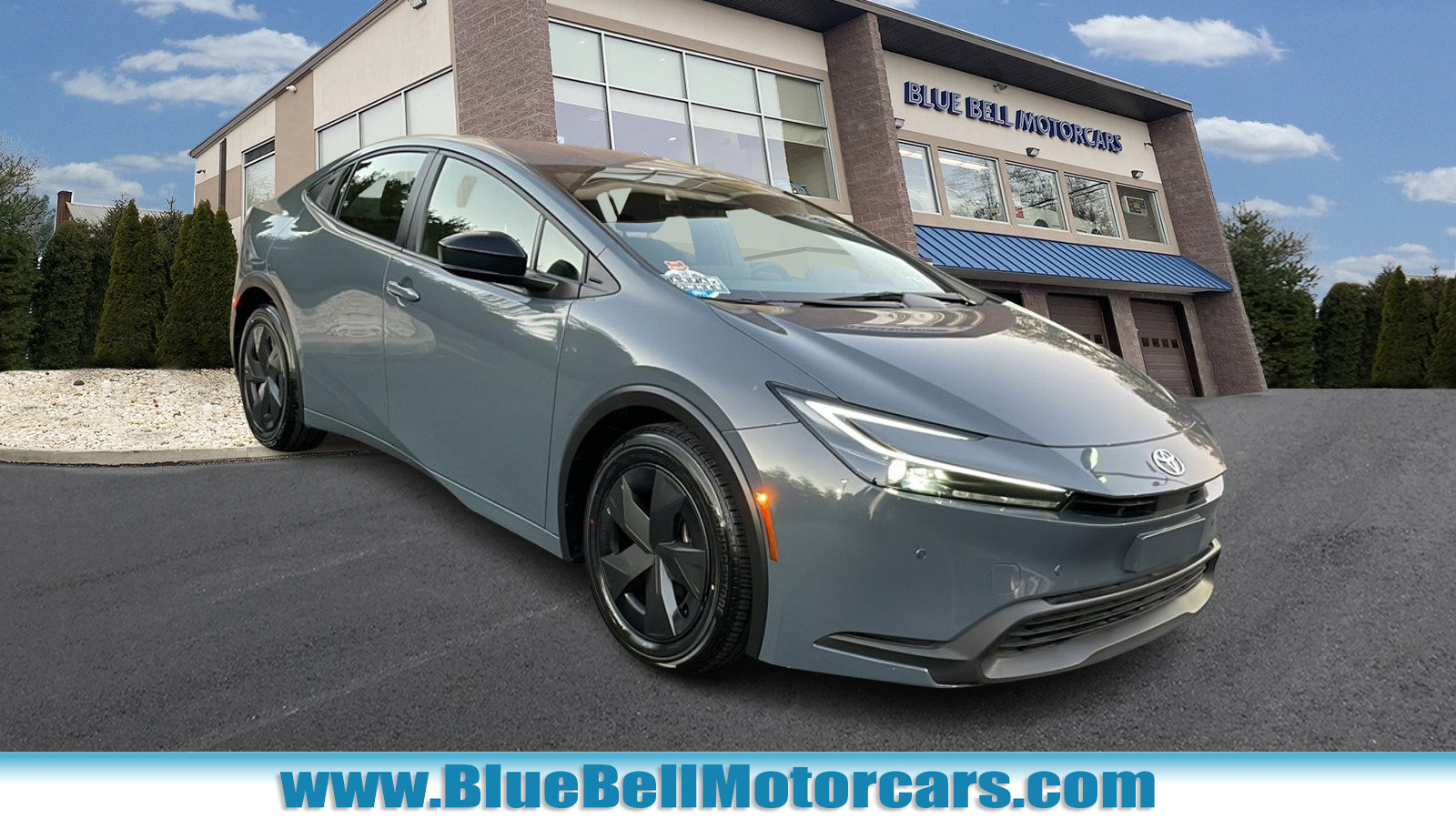 Used 2023 Toyota Prius LE
